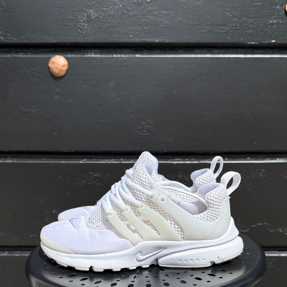 Nike White  Prestos